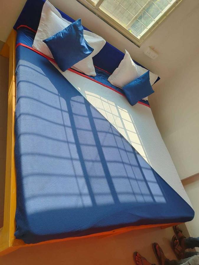 Hotel O Chalukya Executive Phursungi Bagian luar foto